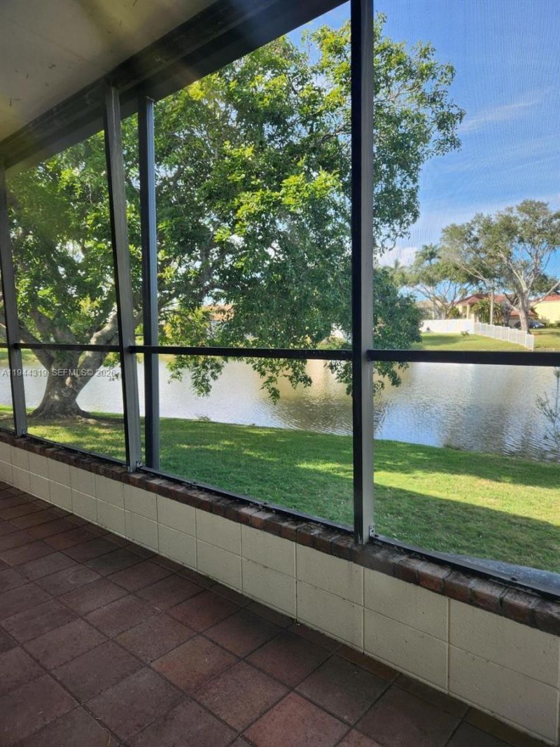 14531 Hickory Ct , Davie, FL 33325 Photo