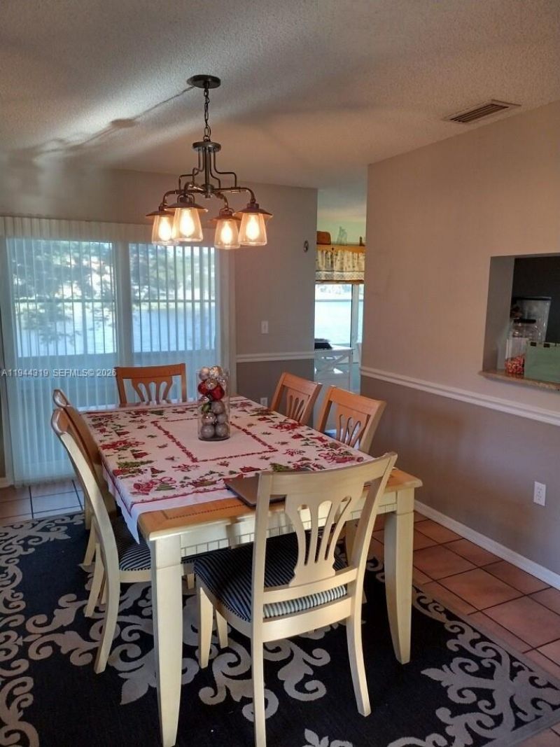 14531 Hickory Ct , Davie, FL 33325 Photo