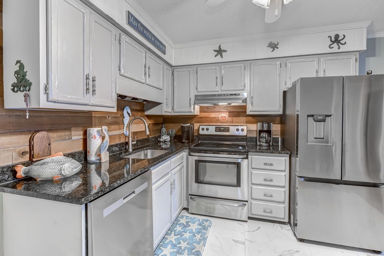 191 Maison Dr. Photo 6