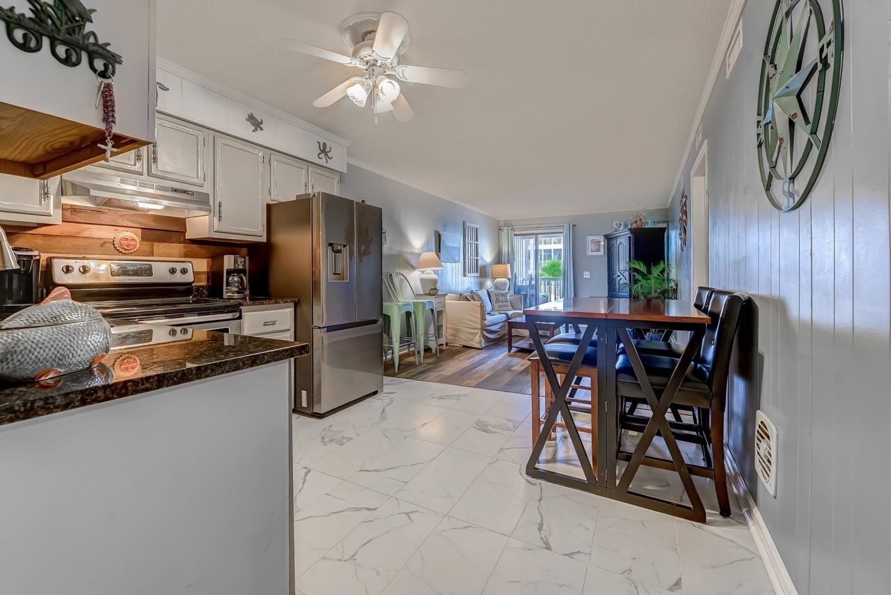 191 Maison Dr. Photo 8