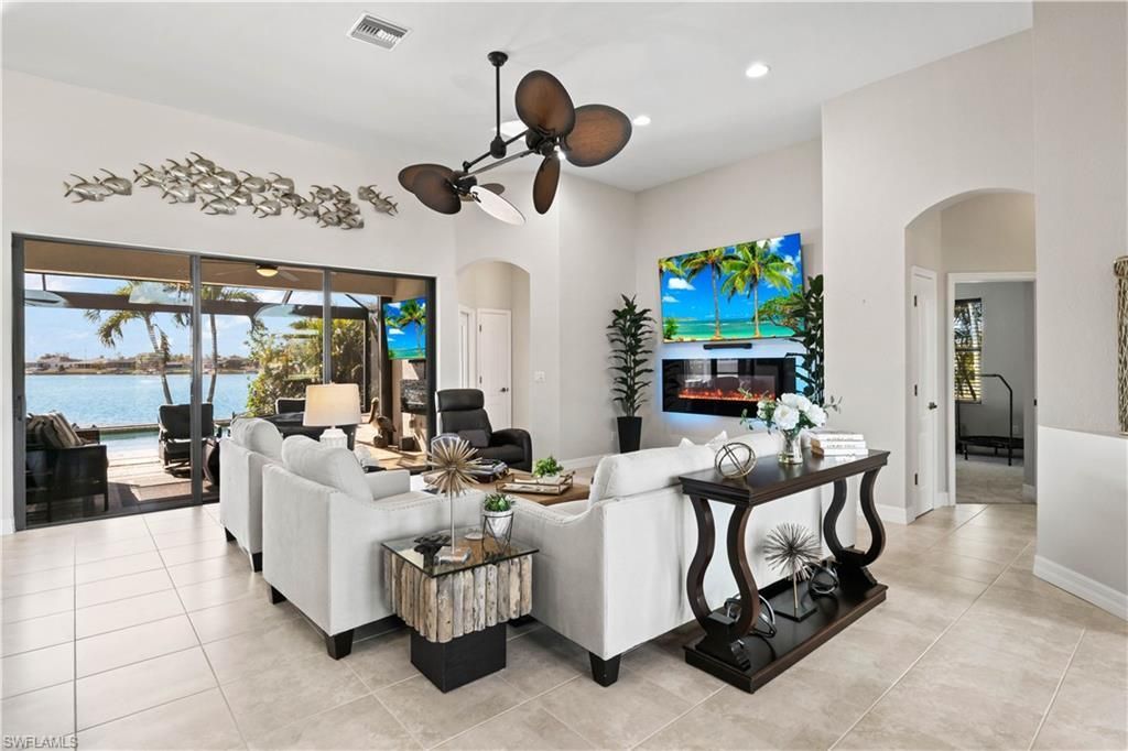 1304 SW 25th Ter, Cape Coral, FL 33914 Photo