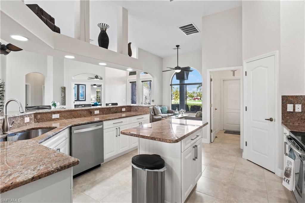 1304 SW 25th Ter, Cape Coral, FL 33914 Photo