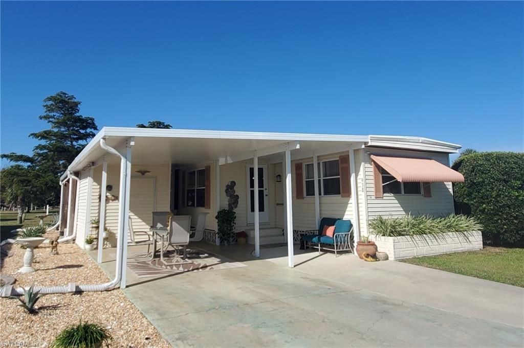 938 Lazy Ln, North Fort Myers, FL 33917 Photo