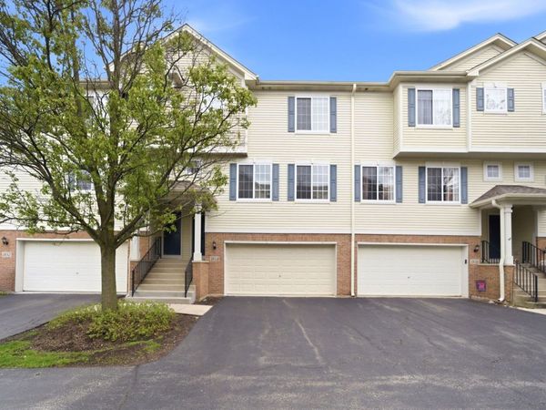 1854 Fredericksburg Lane, Aurora, IL 60503