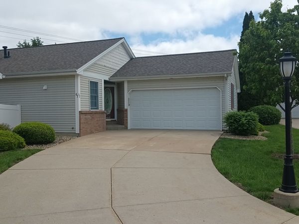 67 Astoria Way, Bloomington, IL 61704