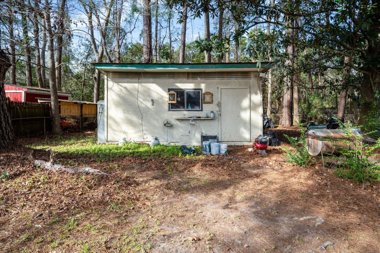 2213 Pinehurst Avenue Photo 36