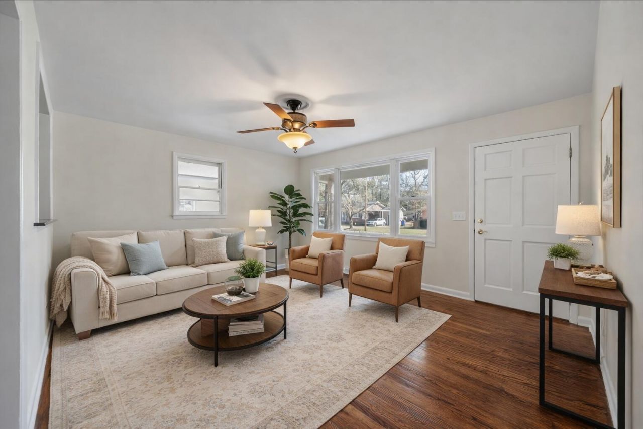 2213 Pinehurst Avenue Photo 8