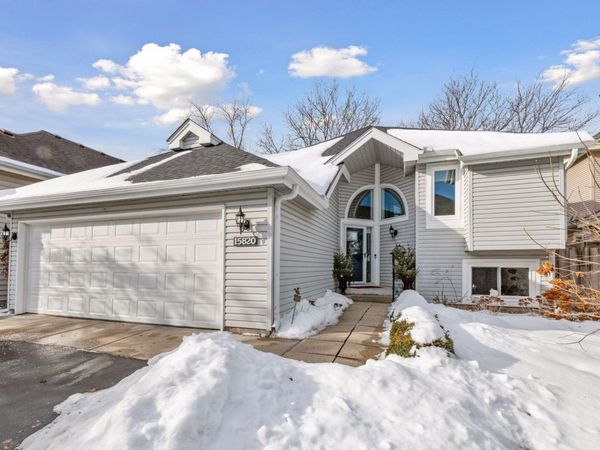 15820 17th Avenue N, Plymouth, MN 55447