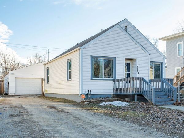 411 N 3rd Street, Marshalltown, IA 50158