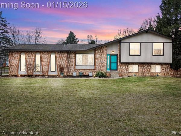 4101 Lake Knolls Drive, Brandon Twp, MI 48371
