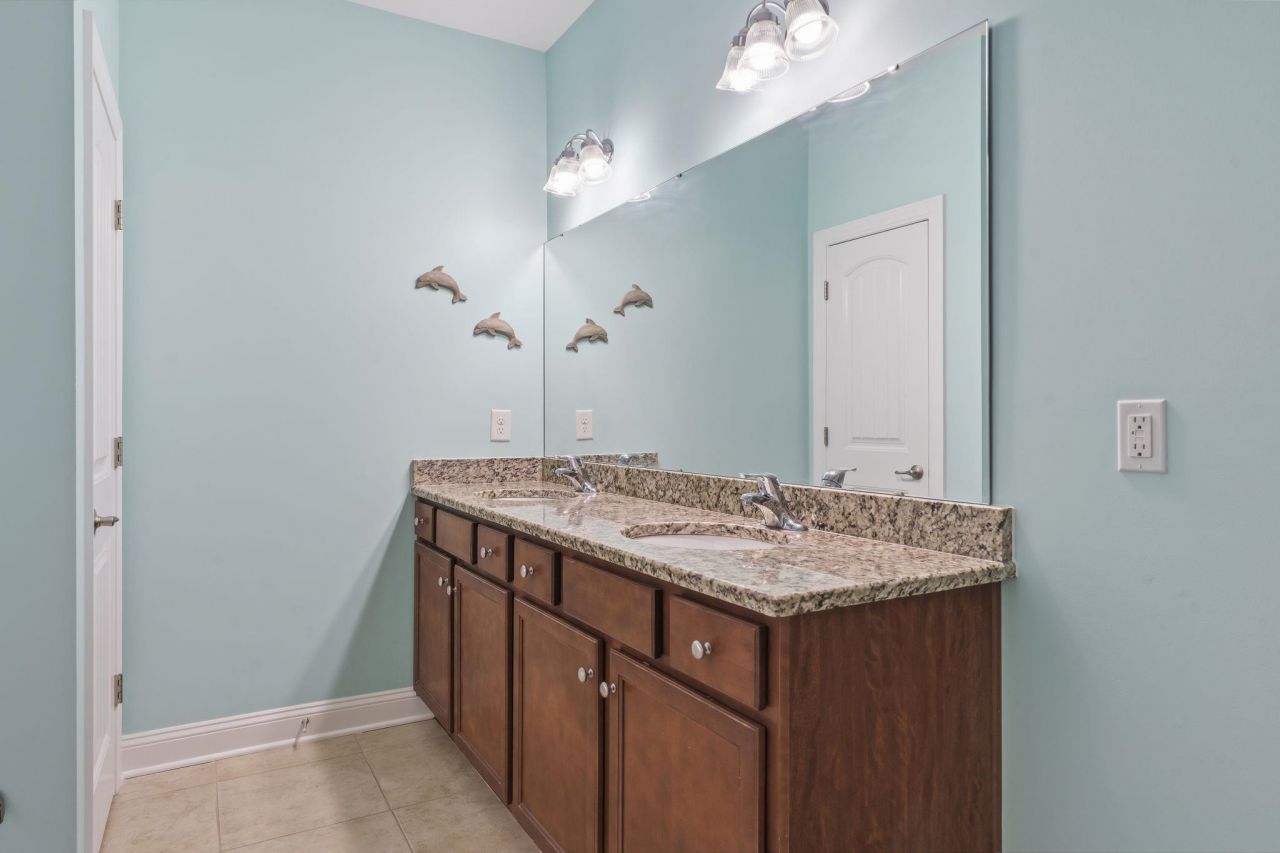 1801 Orchard Dr. Photo 17