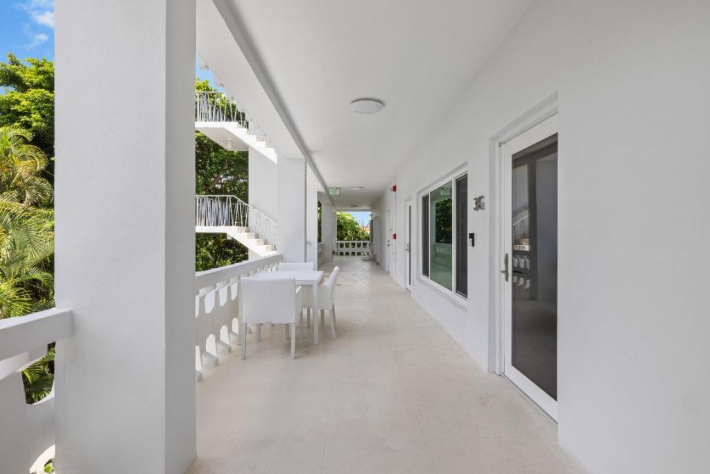 300 S Ocean Boulevard, Unit 3f & 3, Palm Beach, FL 33480 Photo