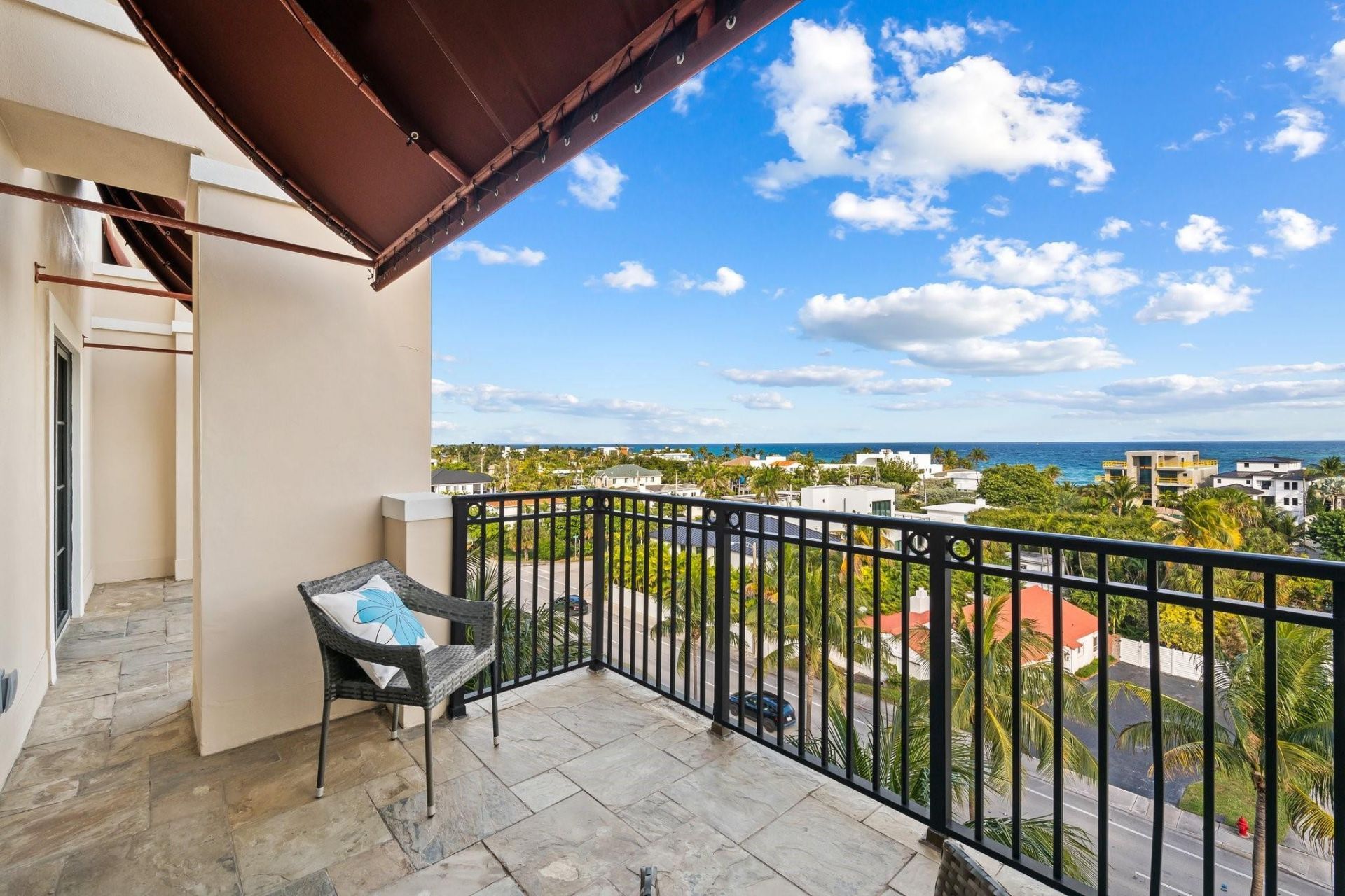 2401 N Ocean Boulevard, Unit 702, Fort Lauderdale, FL 33305 Photo