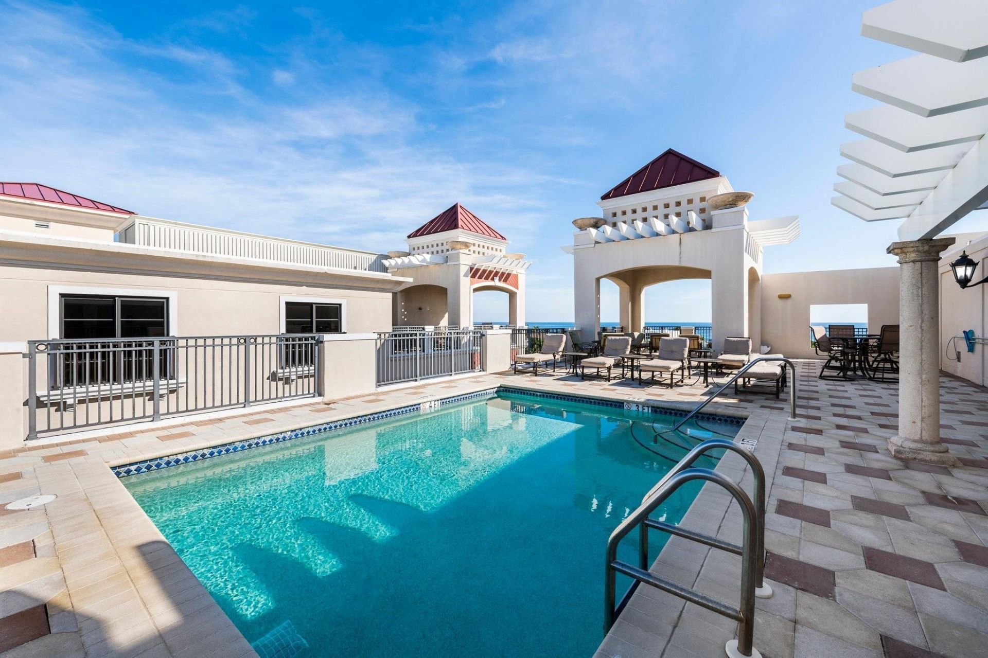 2401 N Ocean Boulevard, Unit 702, Fort Lauderdale, FL 33305 Photo