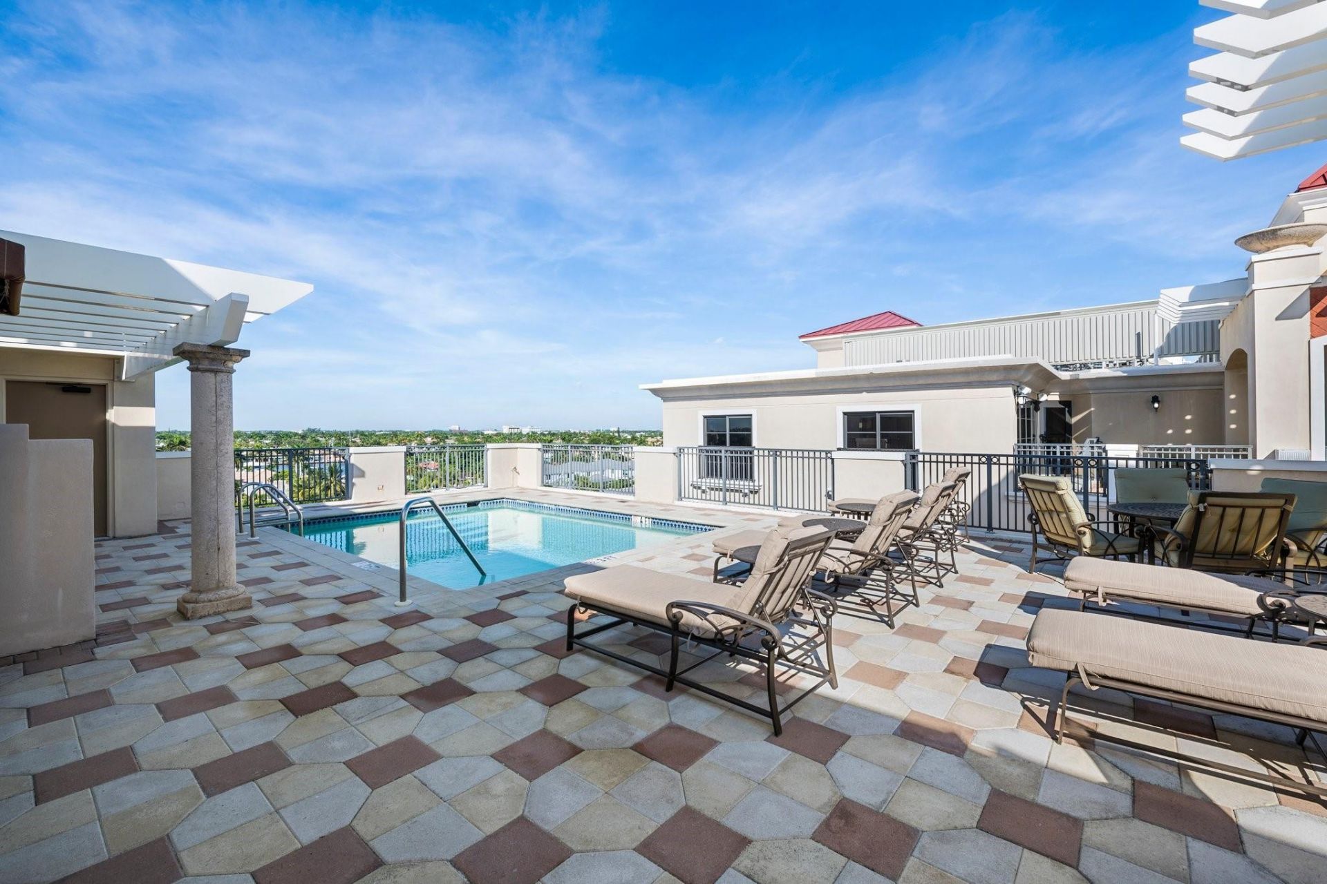 2401 N Ocean Boulevard, Unit 702, Fort Lauderdale, FL 33305 Photo