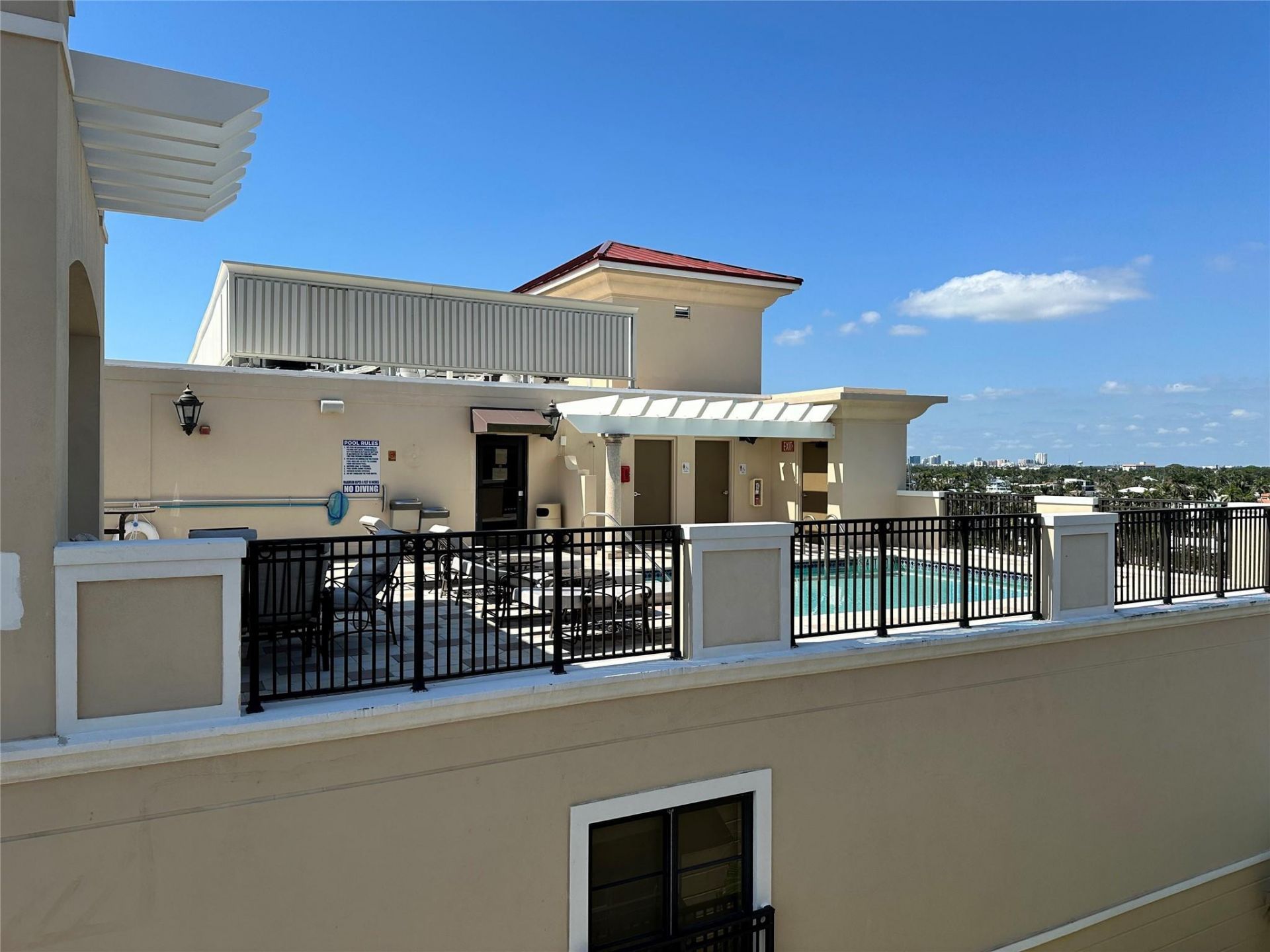 2401 N Ocean Boulevard, Unit 702, Fort Lauderdale, FL 33305 Photo