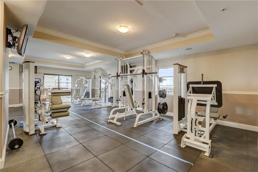 2401 N Ocean Boulevard, Unit 702, Fort Lauderdale, FL 33305 Photo