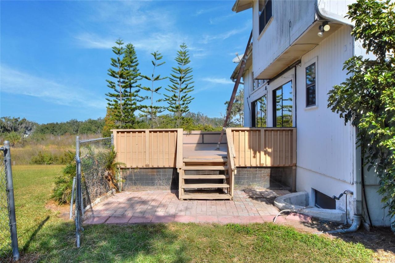 1505 W 60 Highway, Plant City, FL 33567 Photo