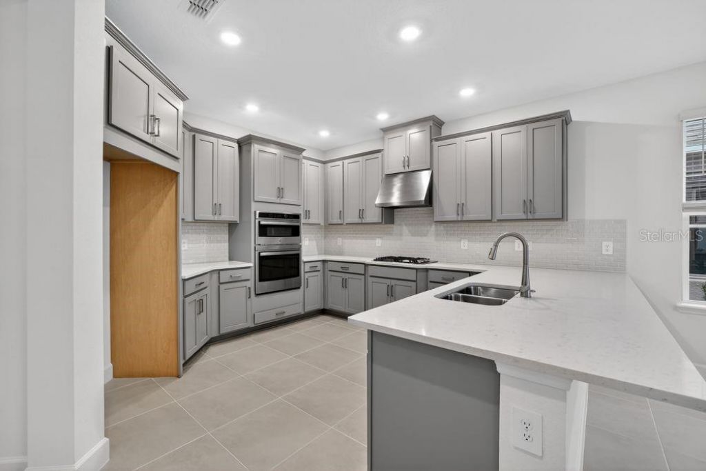 13505 Commons Avenue, Parrish, FL 34219 Photo