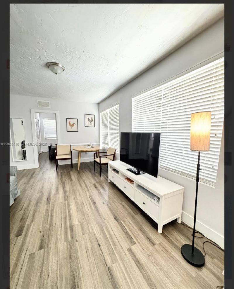 1821 NW 33rd St, Miami, FL 33142 Photo