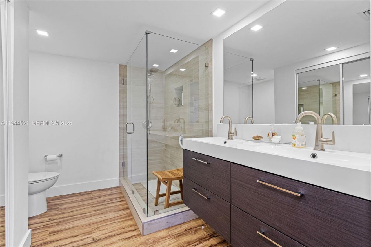 13953 Kendale Lakes Cir, Unit 608B, Miami, FL 33183 Photo