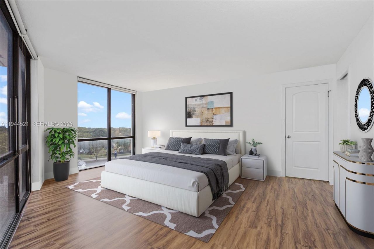 13953 Kendale Lakes Cir, Unit 608B, Miami, FL 33183 Photo