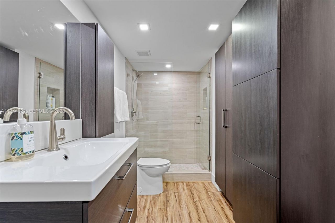 13953 Kendale Lakes Cir, Unit 608B, Miami, FL 33183 Photo