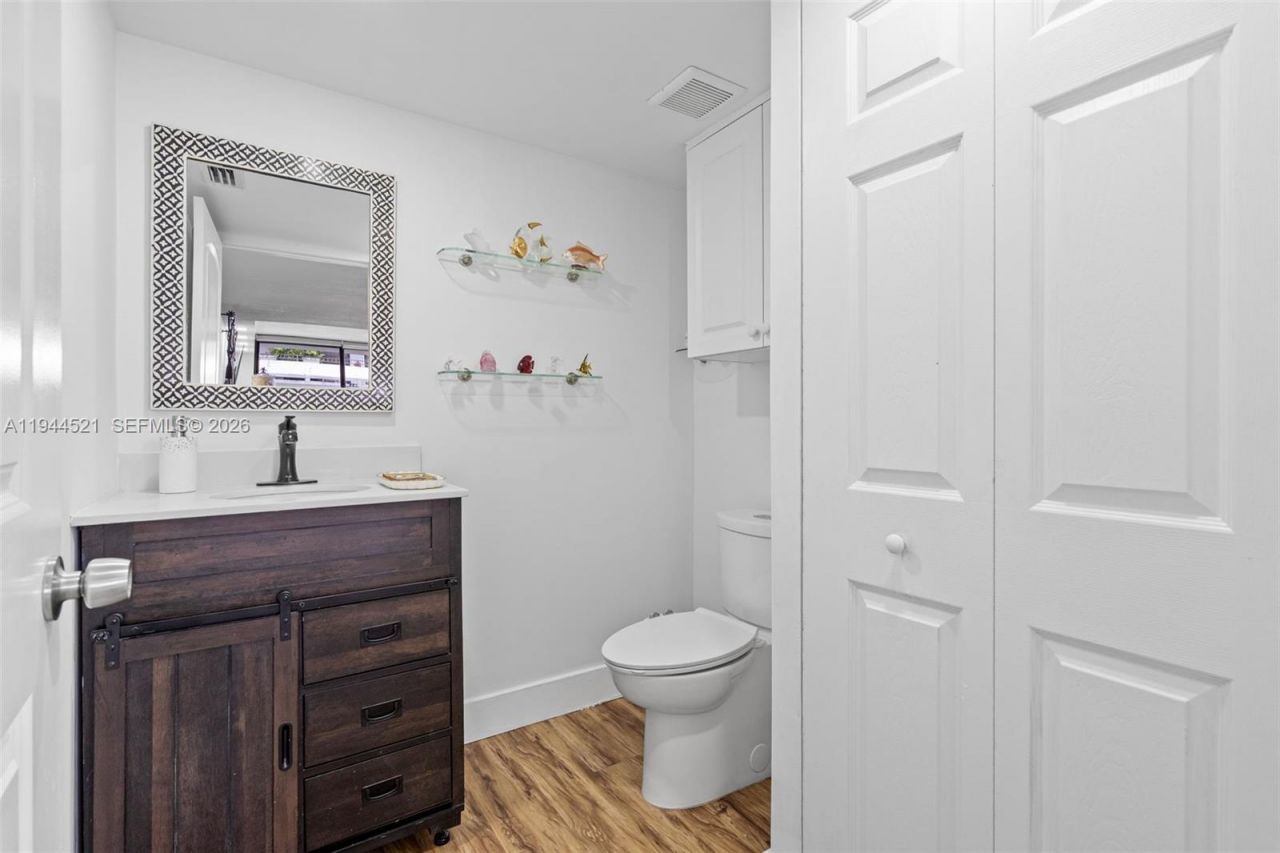 13953 Kendale Lakes Cir, Unit 608B, Miami, FL 33183 Photo