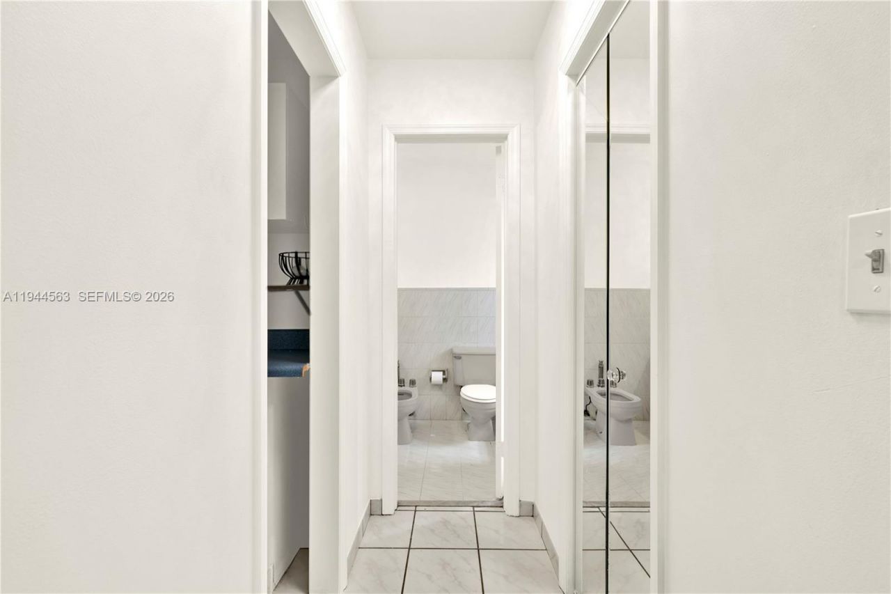 14643 SW 51st St, Unit REAR, Miami, FL 33175 Photo