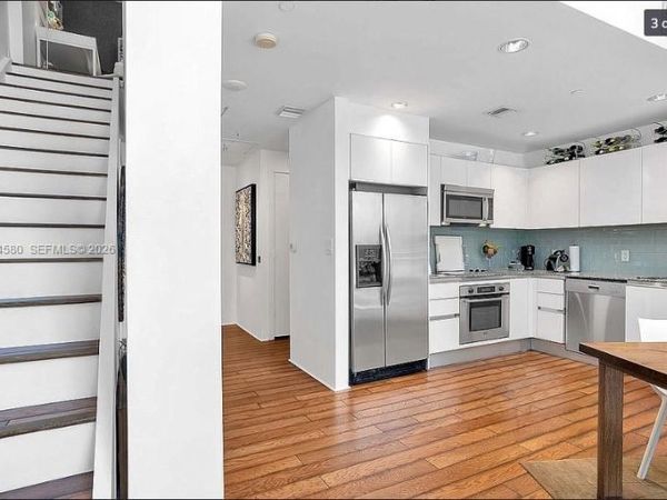 1050 Brickell Ave, Unit 208, Miami, FL 33131