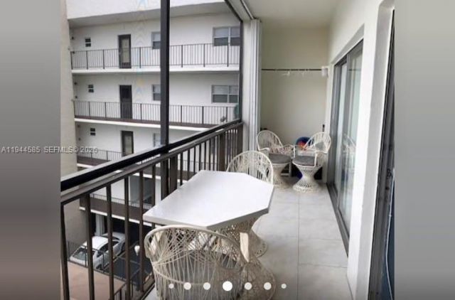 201 178th Dr, Unit 415, Sunny Isles Beach, FL 33160 Photo