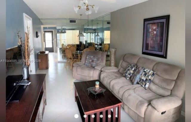 201 178th Dr, Unit 415, Sunny Isles Beach, FL 33160 Photo