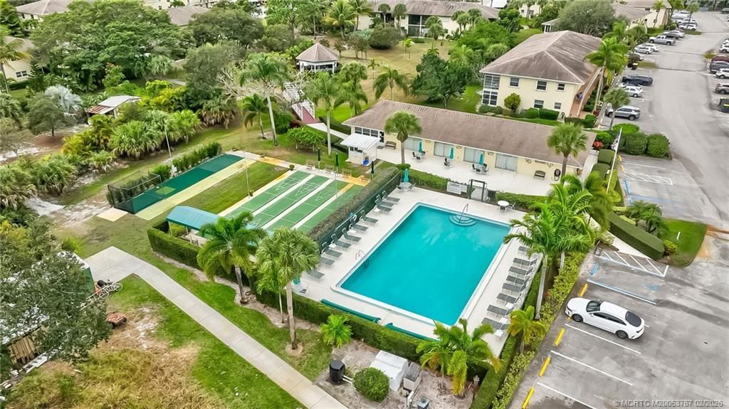 2950 SE Ocean Boulevard, Unit 135-7, Stuart, FL 34996 Photo