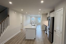 1307 Pleasant View Dr photo 4