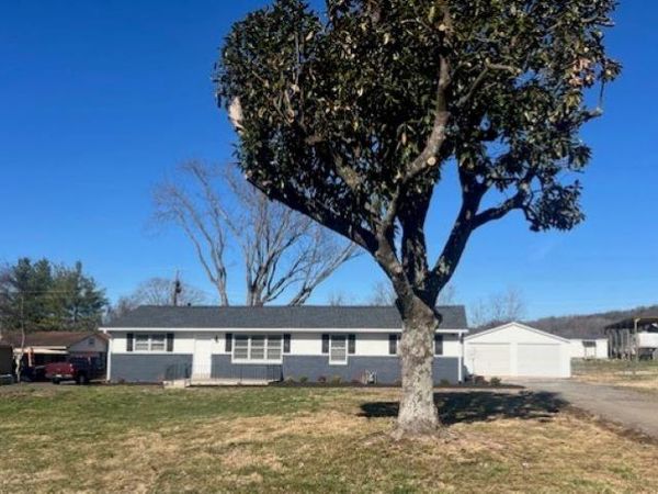 874 Plum Springs Road, Bowling Green, KY 42101