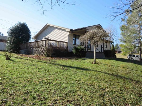 1025 Rayburn Street , Olive Hill, KY 41164
