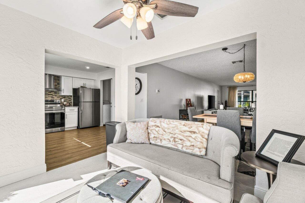 4862 Equestrian Road, Unit A, Boynton Beach, FL 33436 Photo