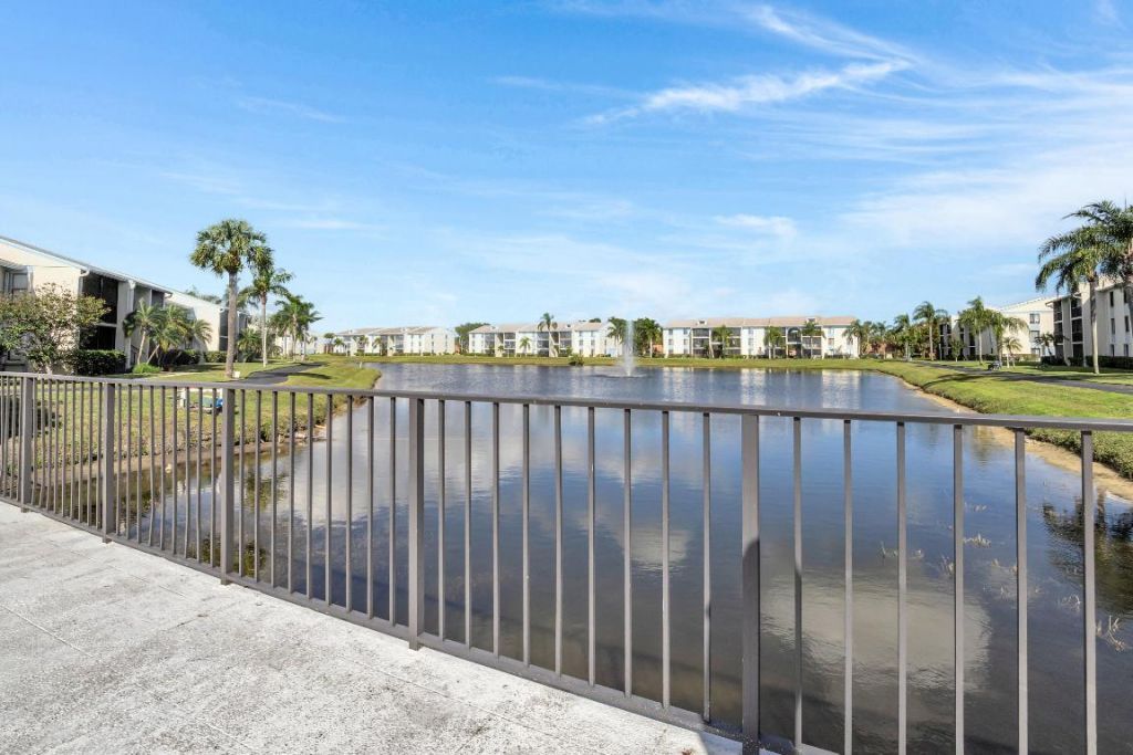 1012 Green Pine Boulevard, Unit H2, West Palm Beach, FL 33409 Photo