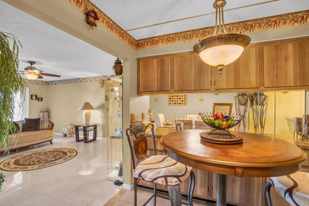 1012 Green Pine Boulevard, Unit H2, West Palm Beach, FL 33409 Photo