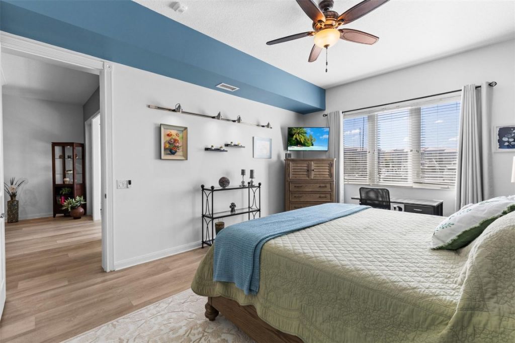 9 Harbour Isle Dr, Unit 102, Hutchinson Island, FL 34949 Photo