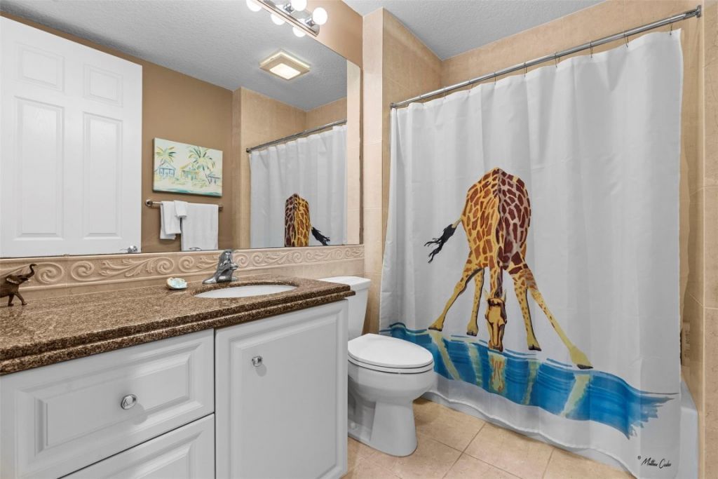 9 Harbour Isle Dr, Unit 102, Hutchinson Island, FL 34949 Photo