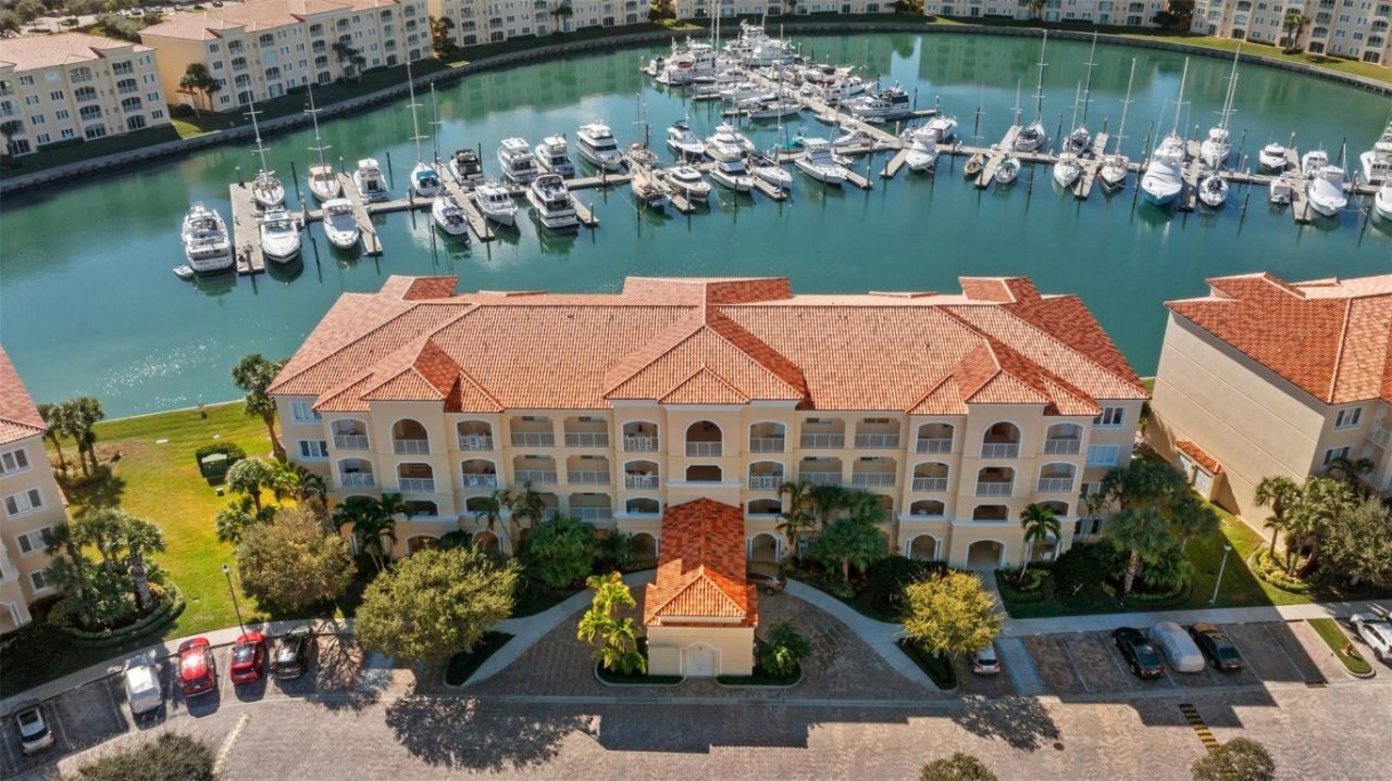 9 Harbour Isle Dr, Unit 102, Hutchinson Island, FL 34949 Photo