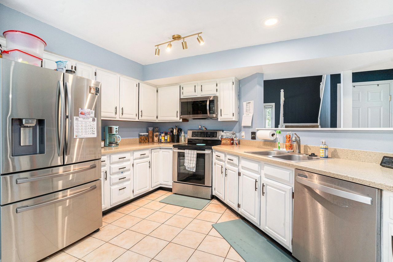 1961 Pebble Creek Court Photo 13