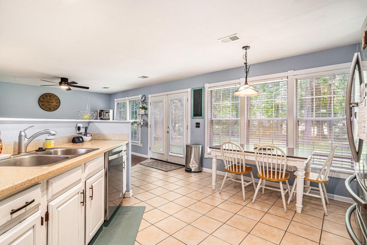 1961 Pebble Creek Court Photo 15