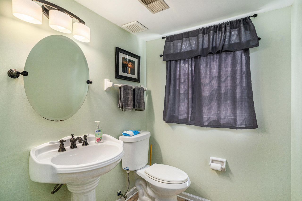 1961 Pebble Creek Court Photo 9