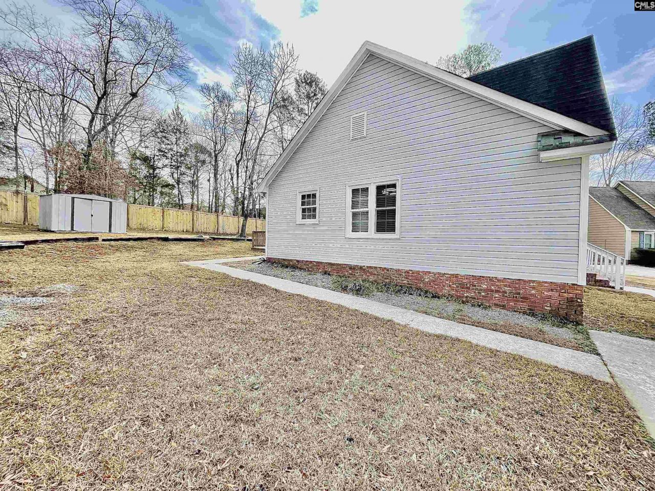 25 Dyers Hall Court Photo 15