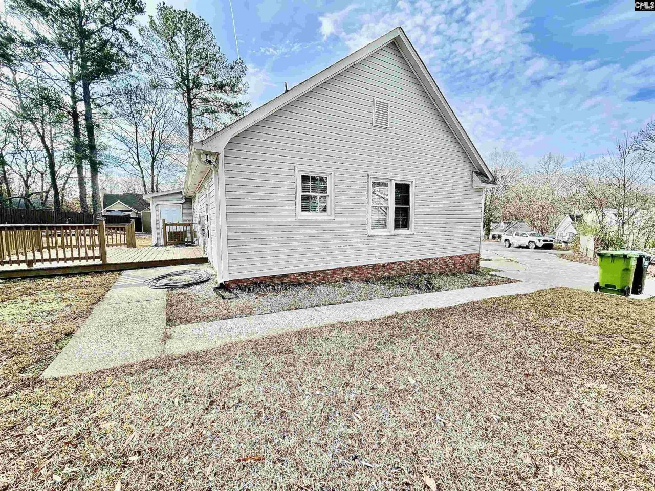 25 Dyers Hall Court Photo 17