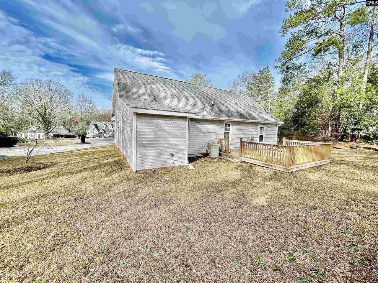 25 Dyers Hall Court Photo 19