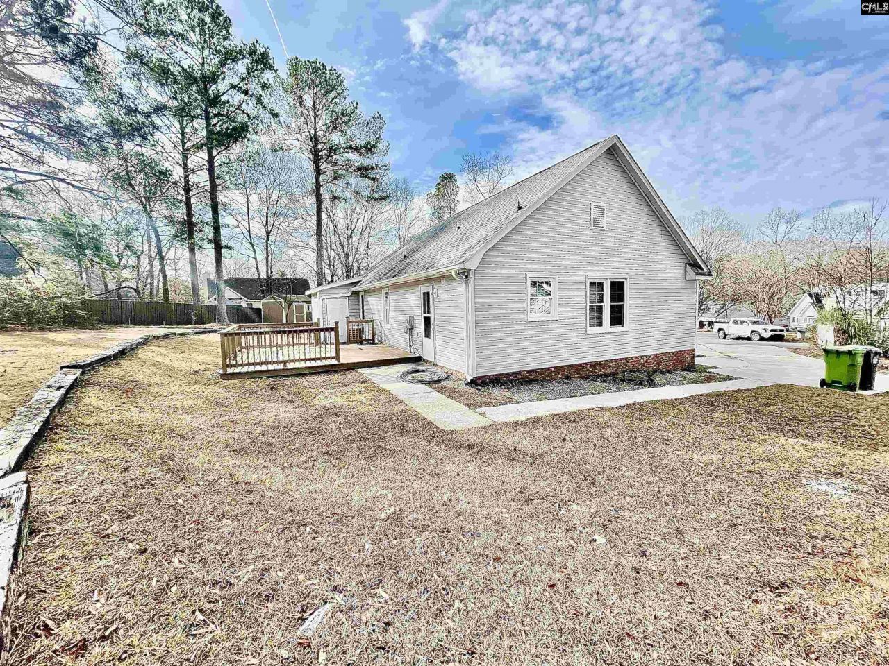 25 Dyers Hall Court Photo 20