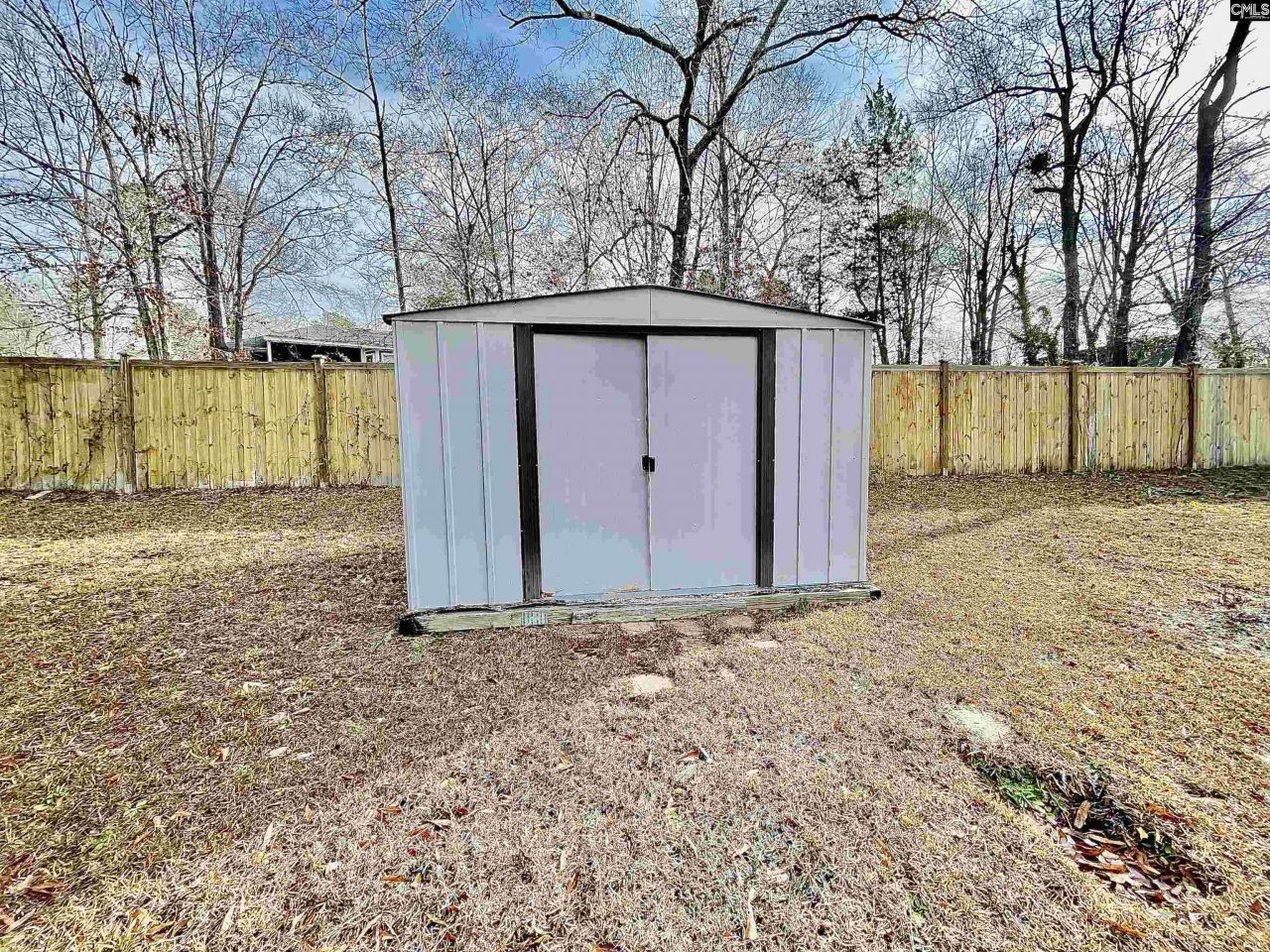 25 Dyers Hall Court Photo 21